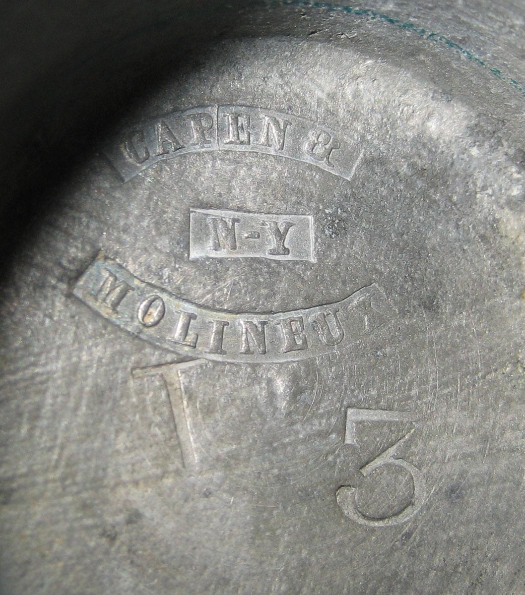 1965.1551 Lamp (mark)