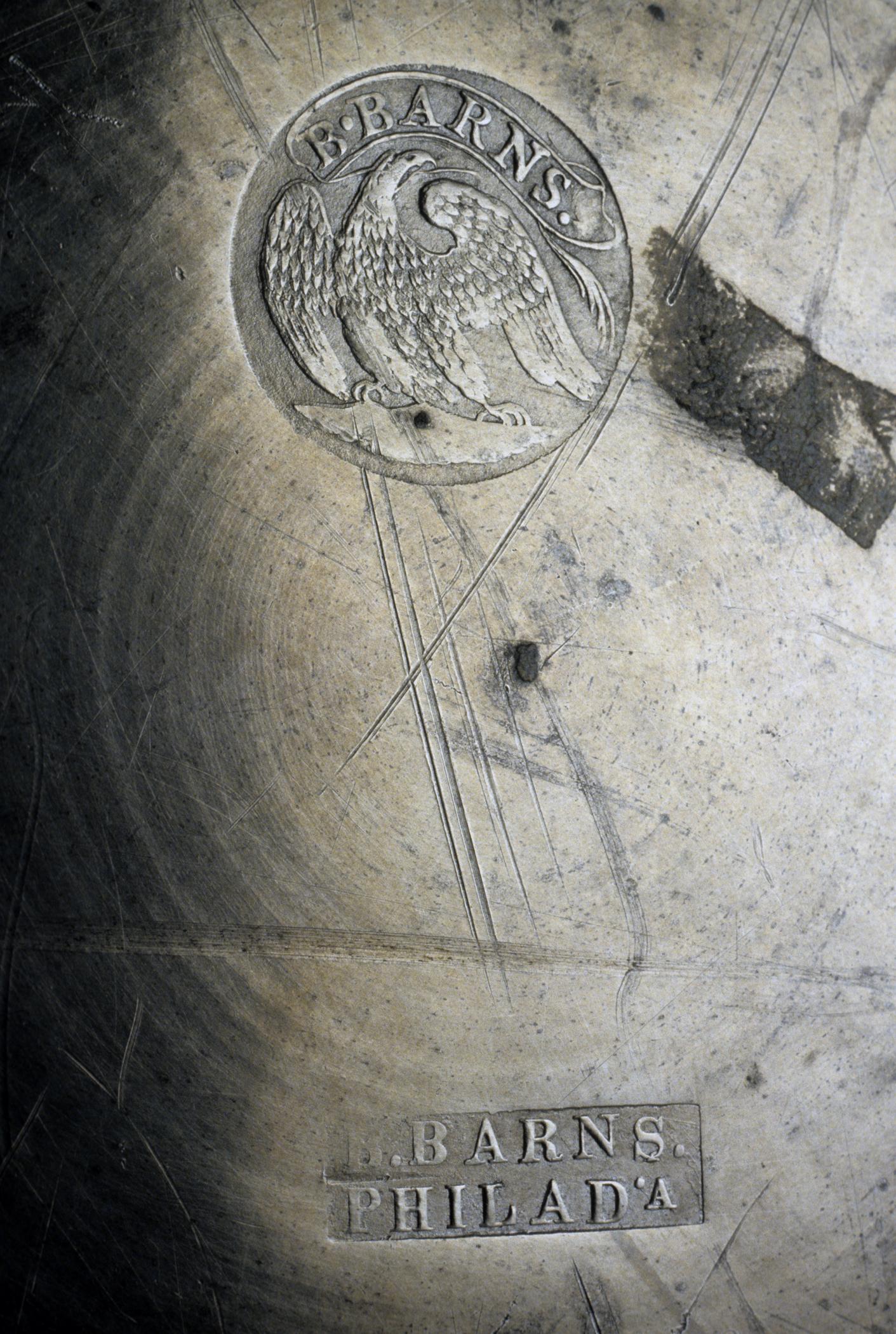 1965.1553 Pewter dish (marks)