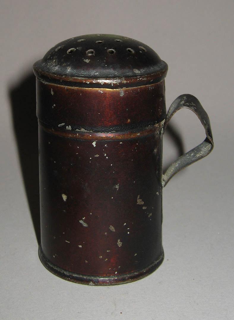 1965.1577 A, B Caster (view 2)