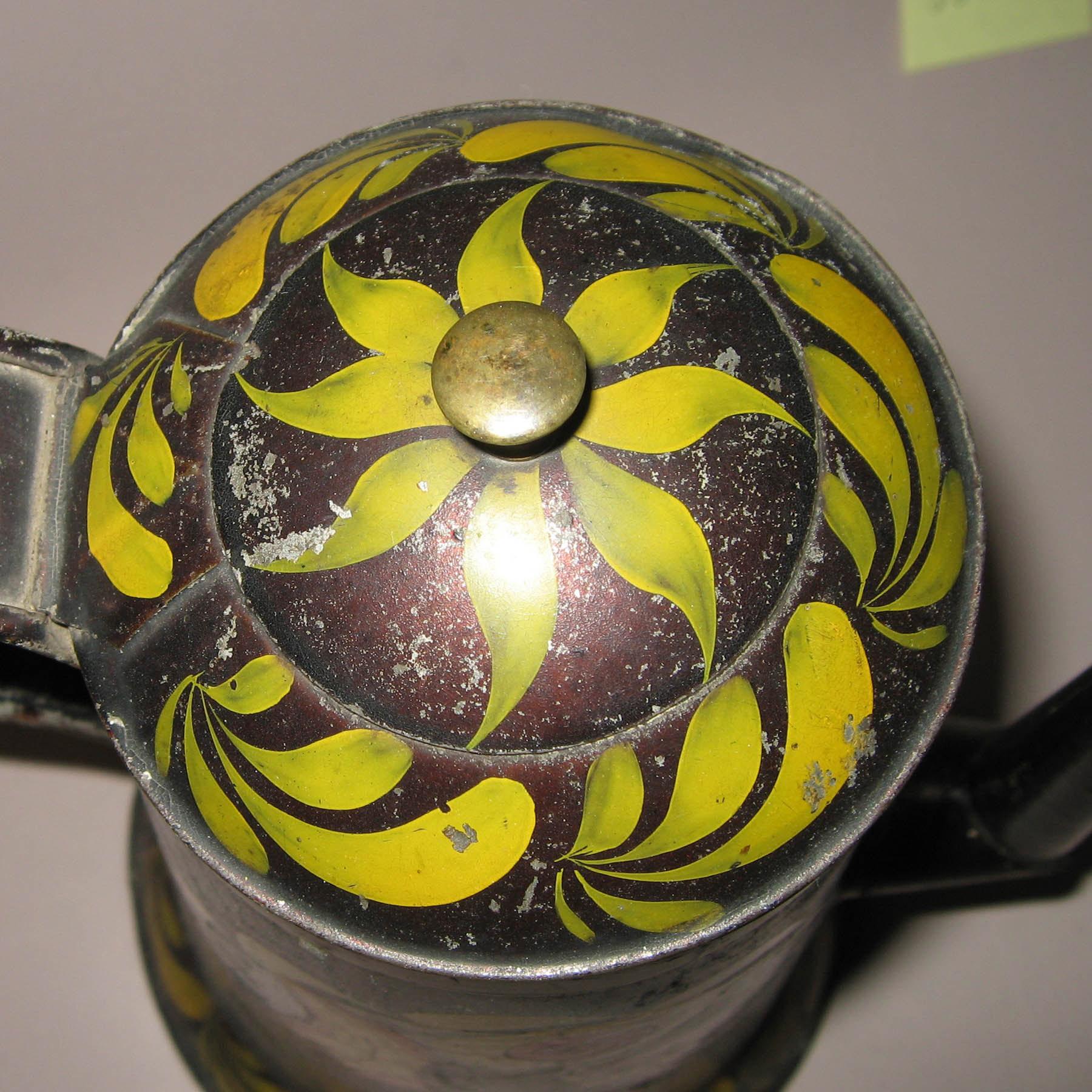 1965.1600 Coffee Pot Lid view