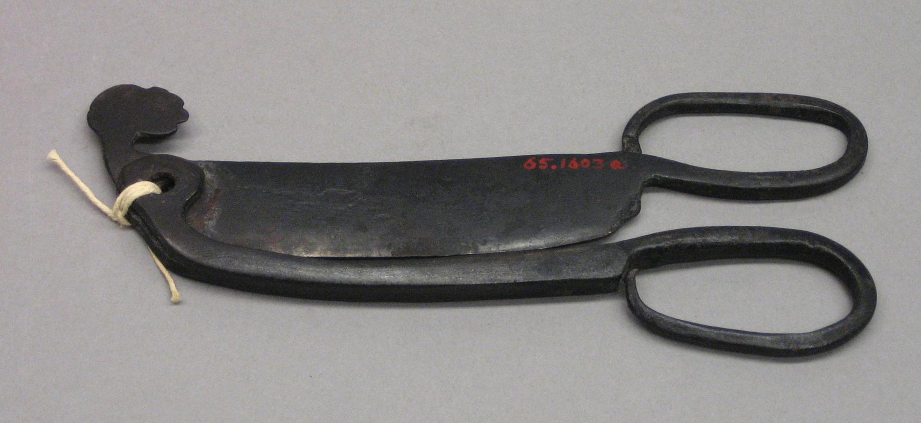 1965.1603 A, B Betel nut crusher