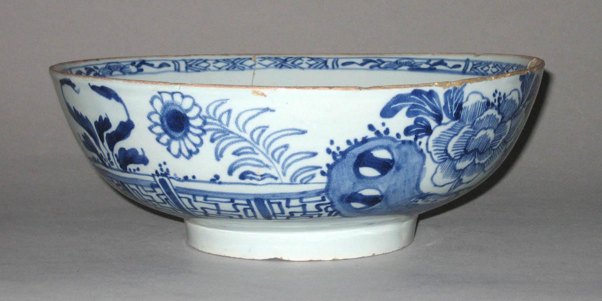 1965.1629 Delft punch bowl
