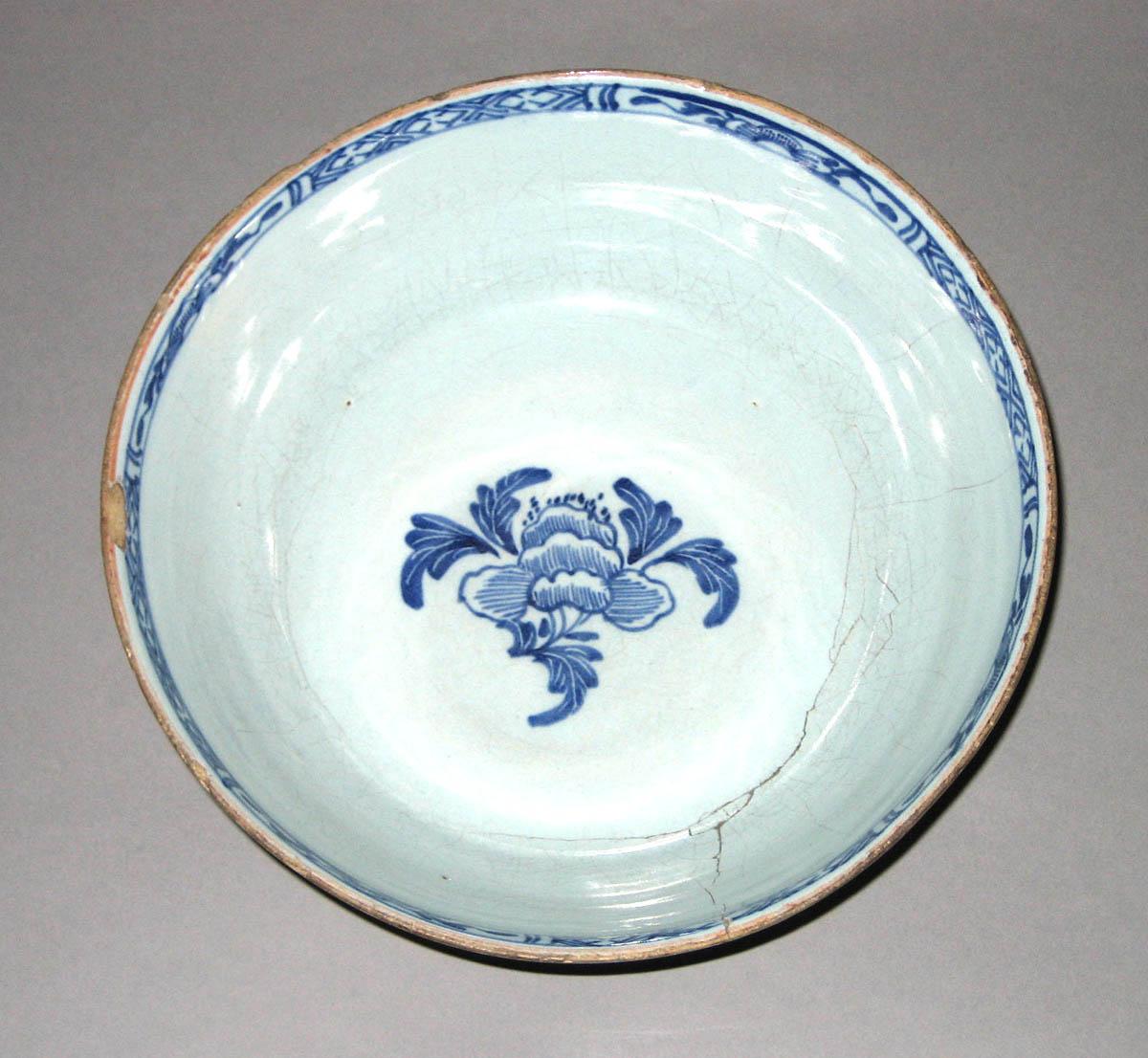 1965.1629 Delft punch bowl top