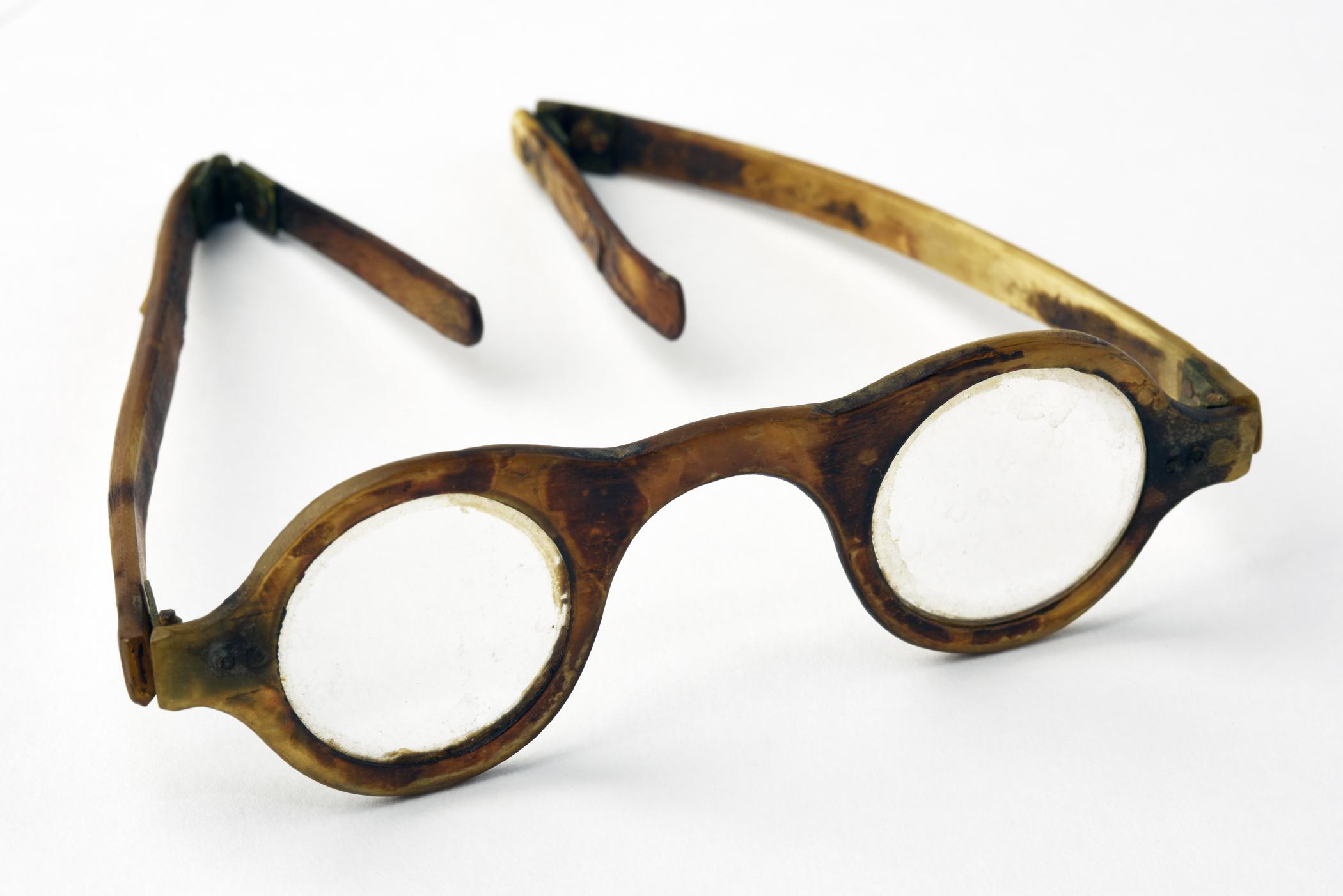 1965.1638 Spectacles, view 1