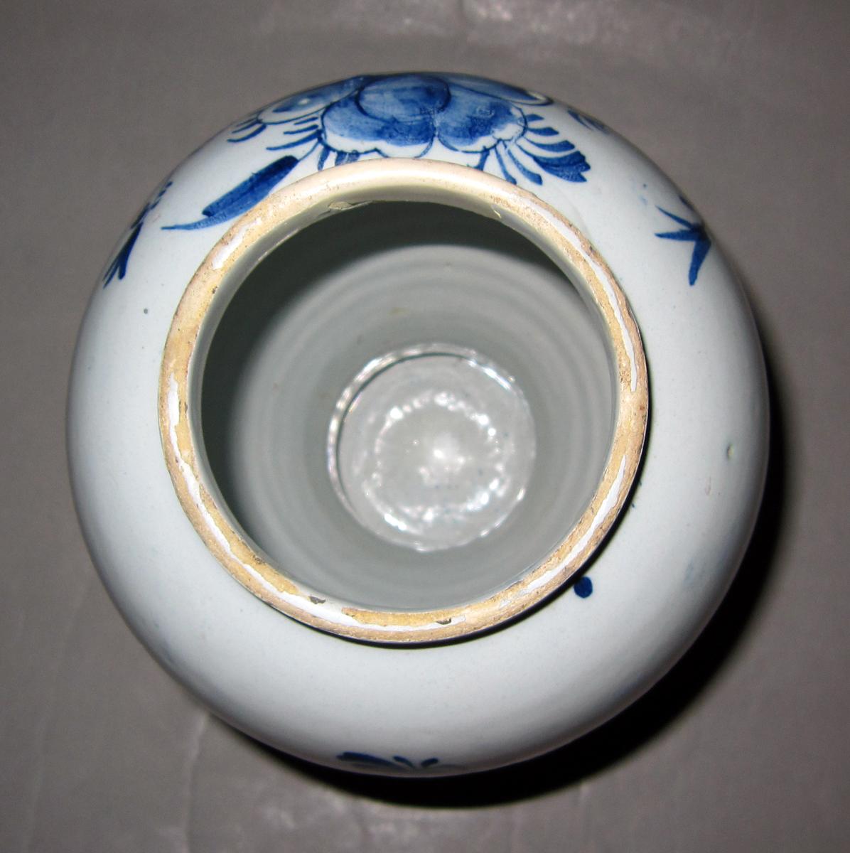 1965.1641 Delft flower container or vase top