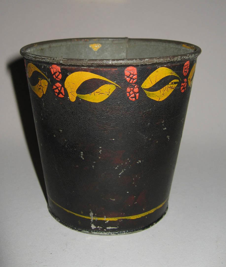1965.1671 Beaker