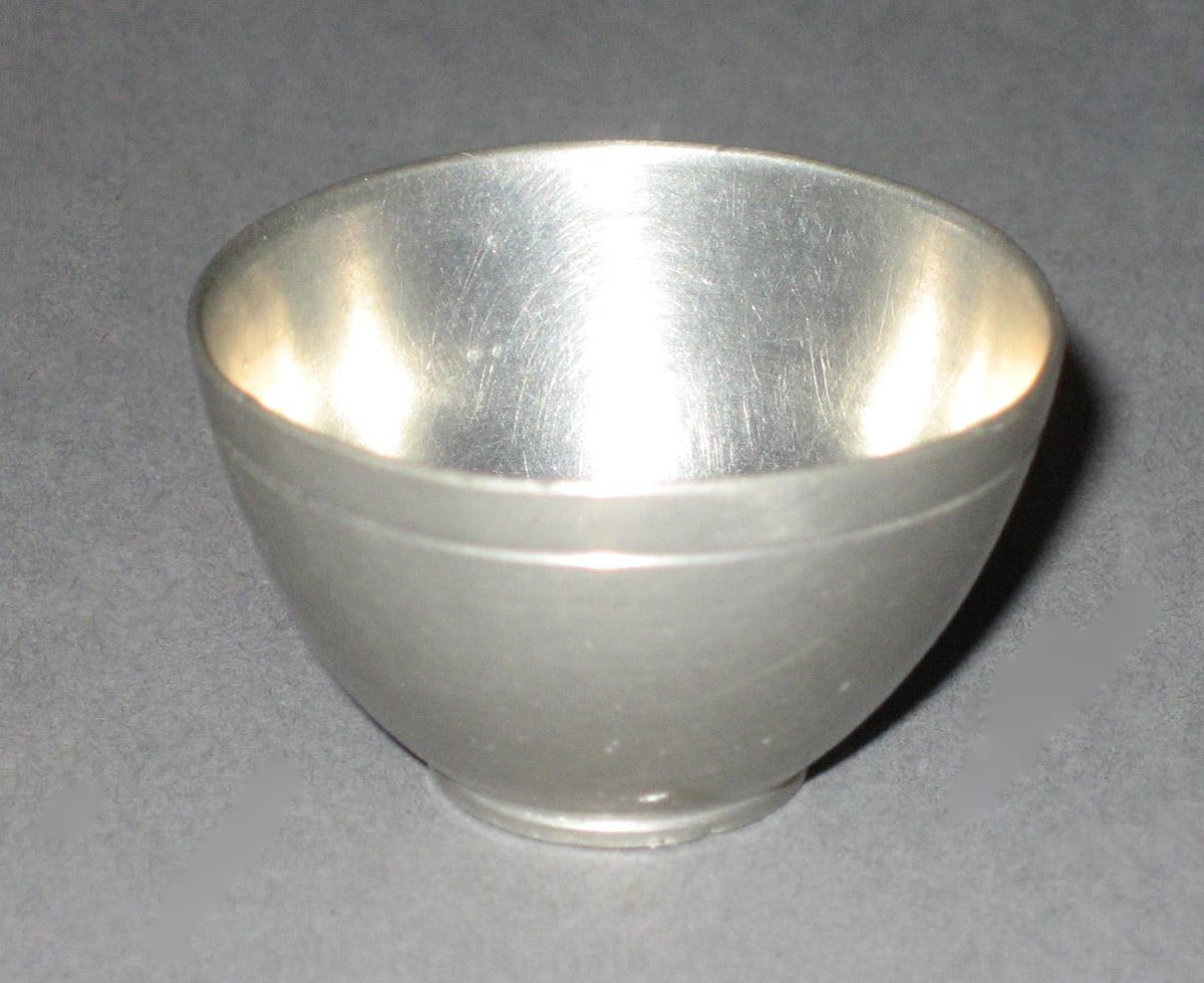 1965.1679.002 Teabowl