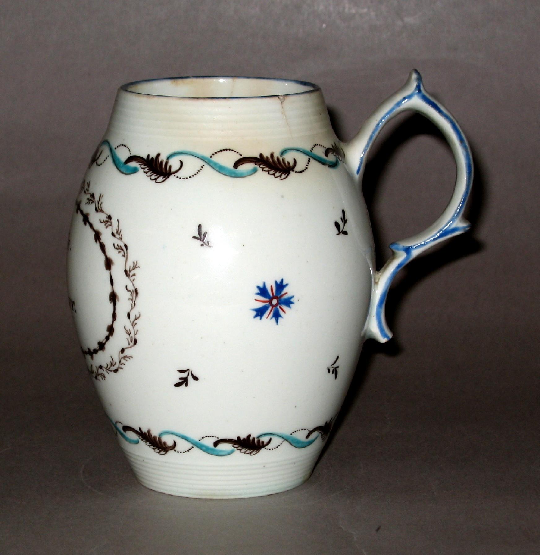 1956.0013.004 Lowestoft porcelain mug (profile)