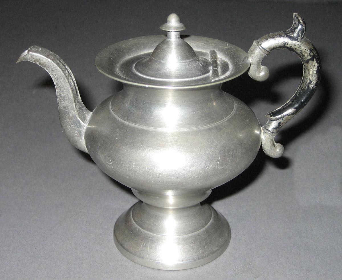 1965.1680 Coffeepot