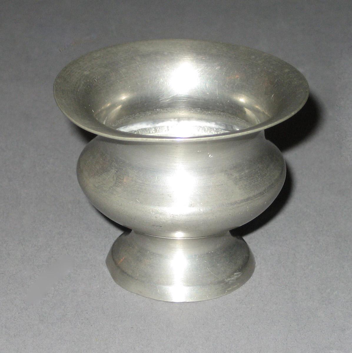 1965.1682 Slop bowl