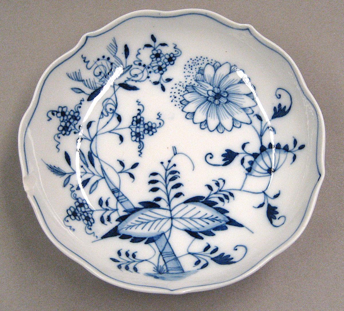 1956.0014.003 Saucer