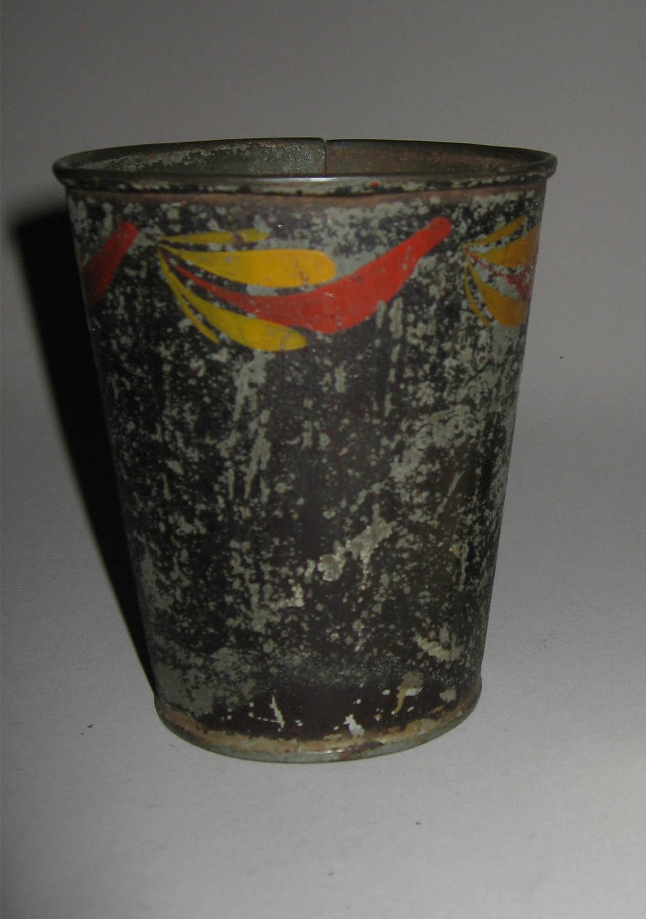 1965.1738 Beaker