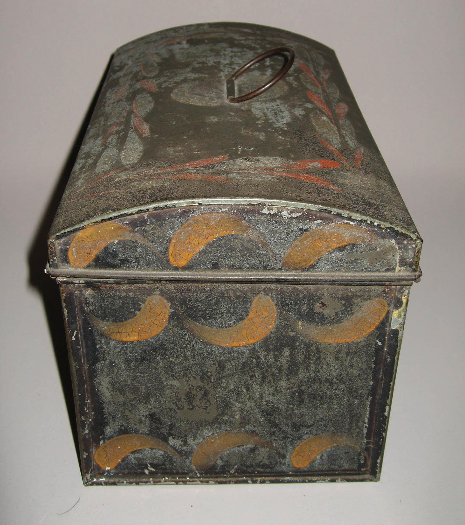 1965.1744 Trunk End view