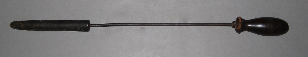 1965.1763 Goffering Iron