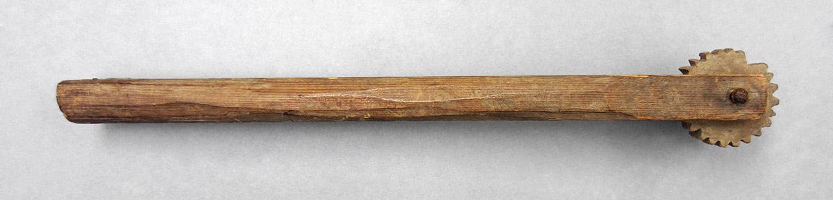 1965.1795, Coggle or rouletting wheel, side 3