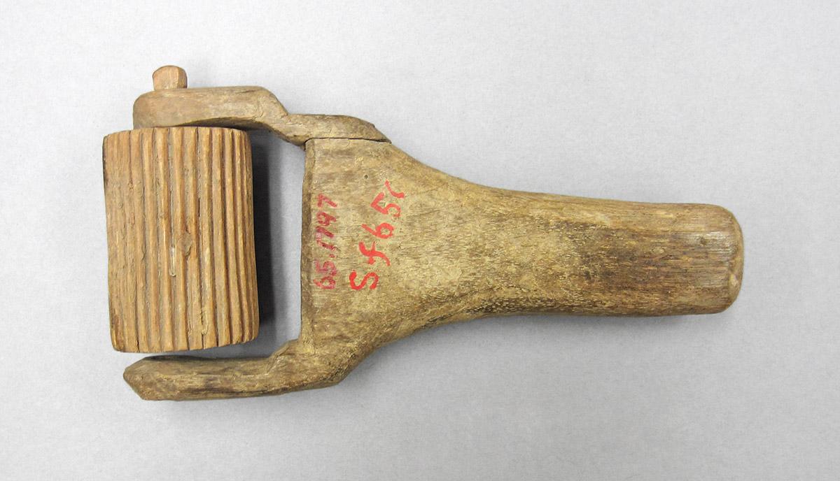 1965.1797, Coggle or rouletting wheel, side 1