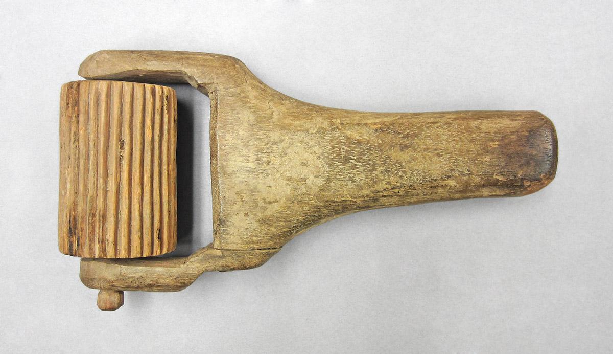 1965.1797, Coggle or rouletting wheel, side 2