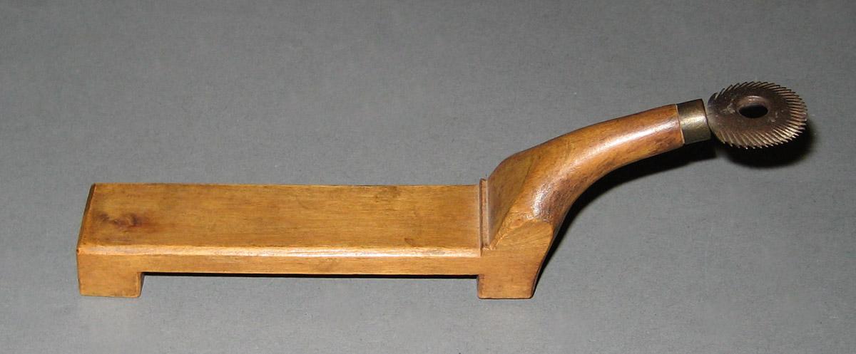 1965.1798 Tool (for wood)