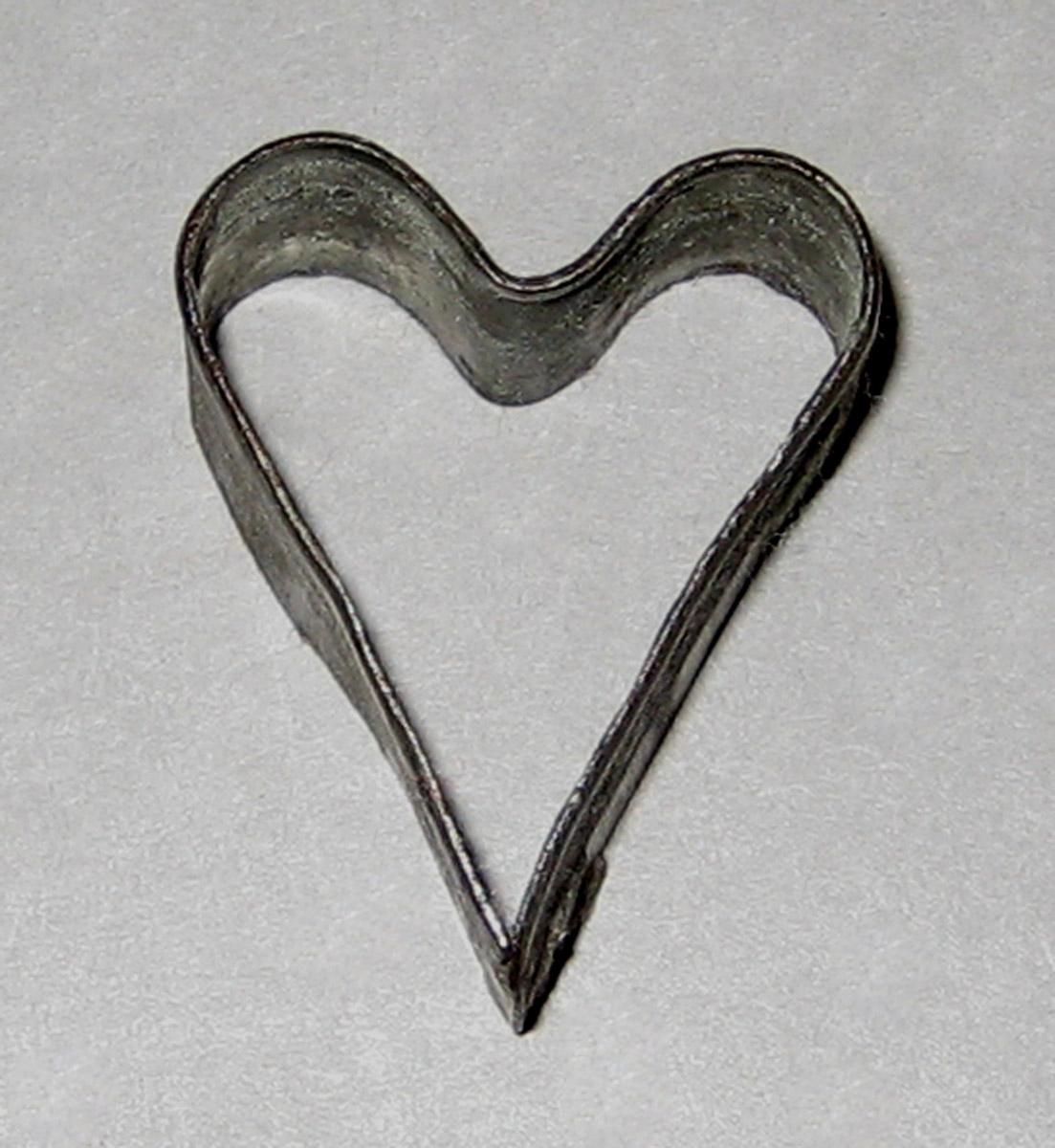 1965.1806 Cookie Cutter