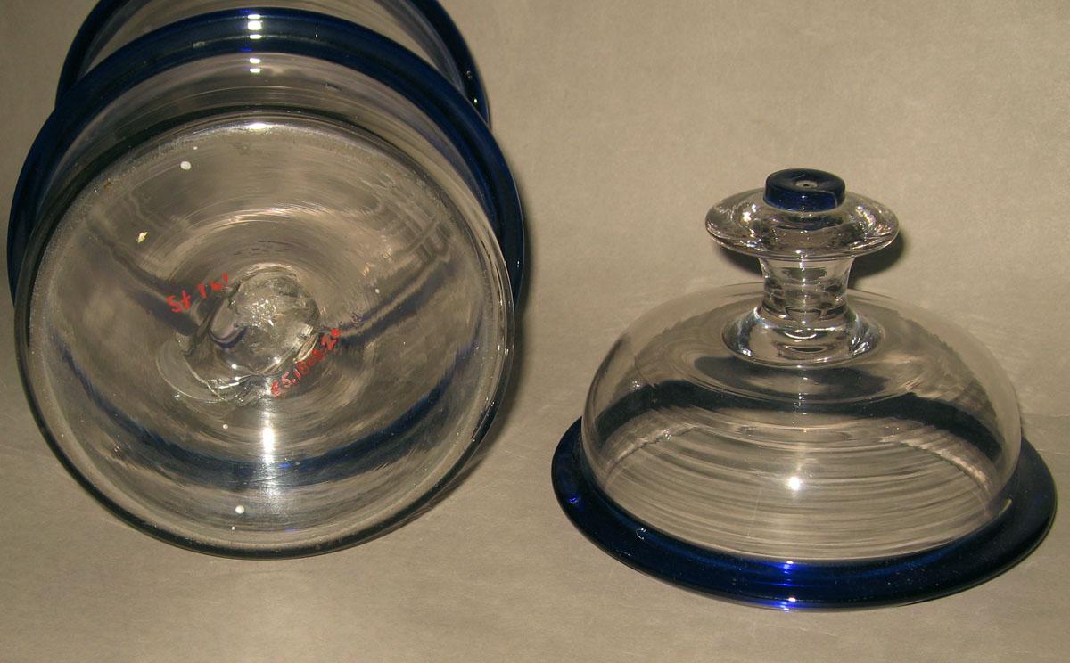 1965.1808.002 A, B Glass jar (detail)