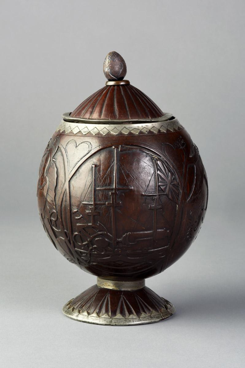 1965.1836 A, B Cup, view 3