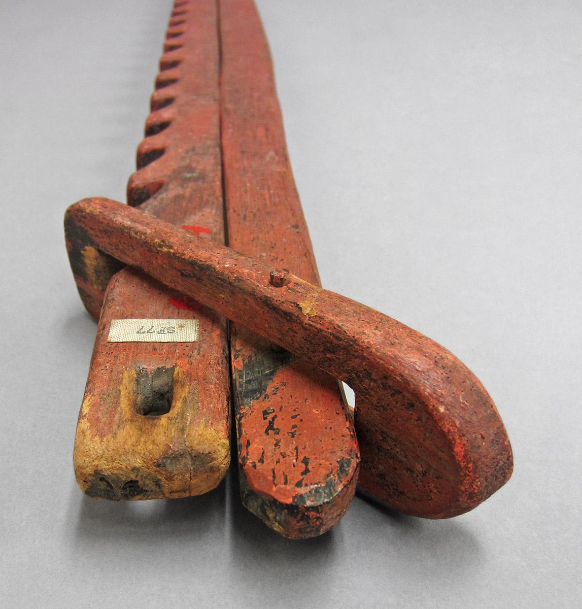 1965.1854, Trammel, end detail 2