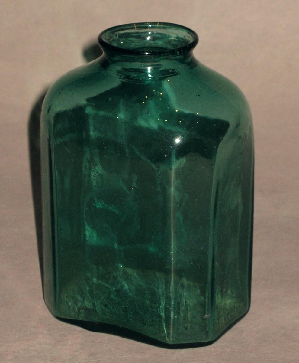 1965.1892 Glass jar, view 2
