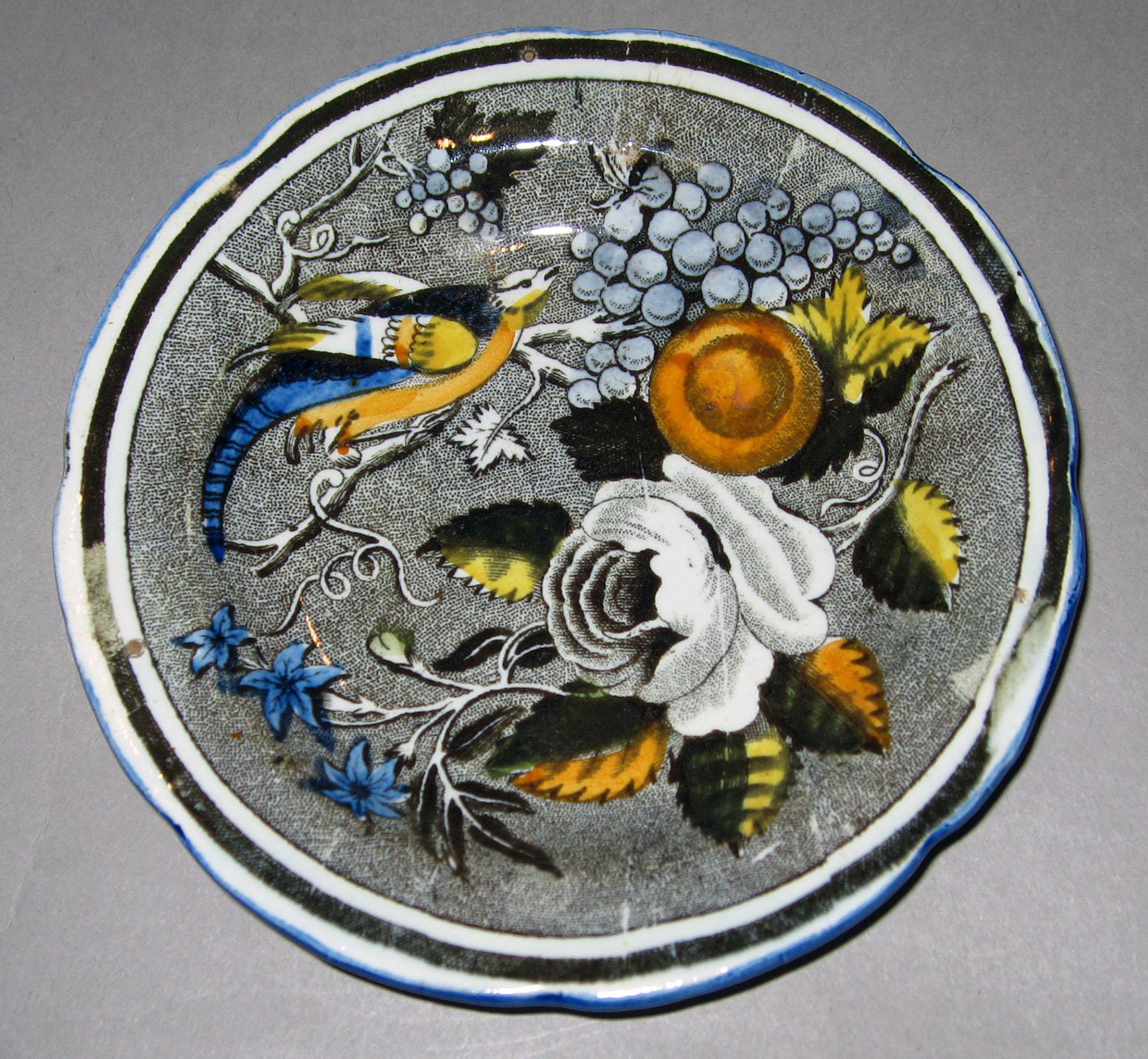1965.1906.001 Pearlware plate