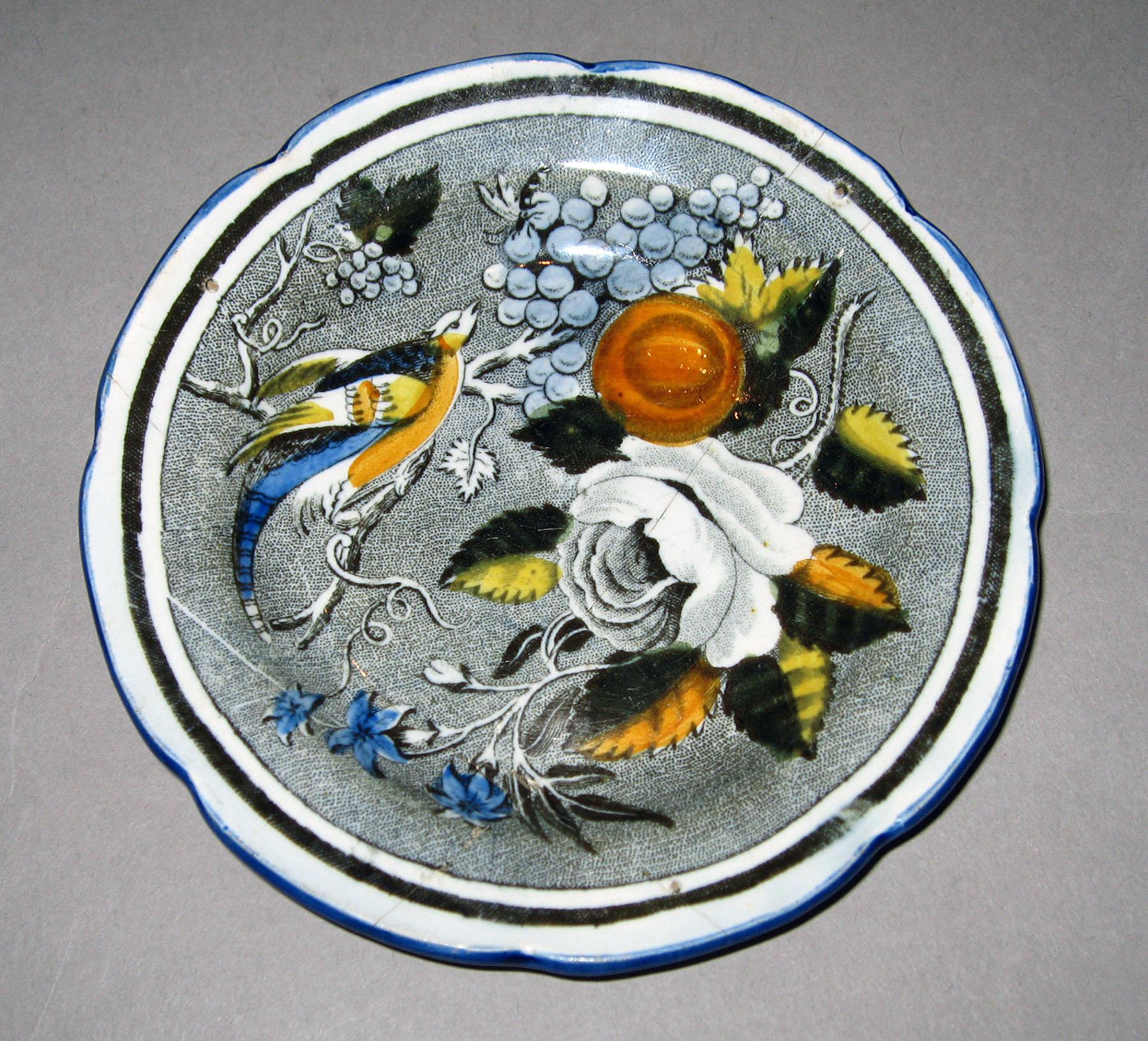 1965.1906.002 Pearlware plate