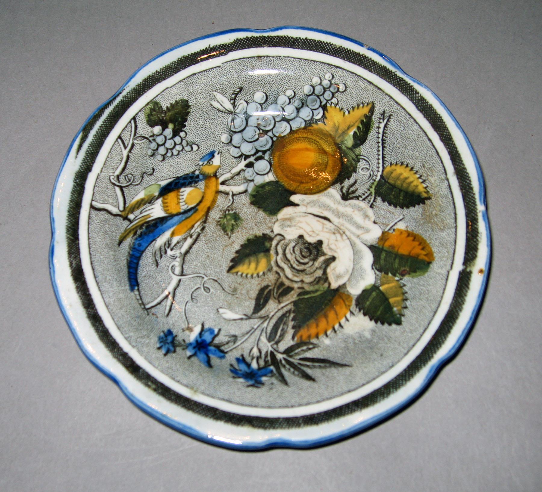 1965.1907.006 Pearlware plate