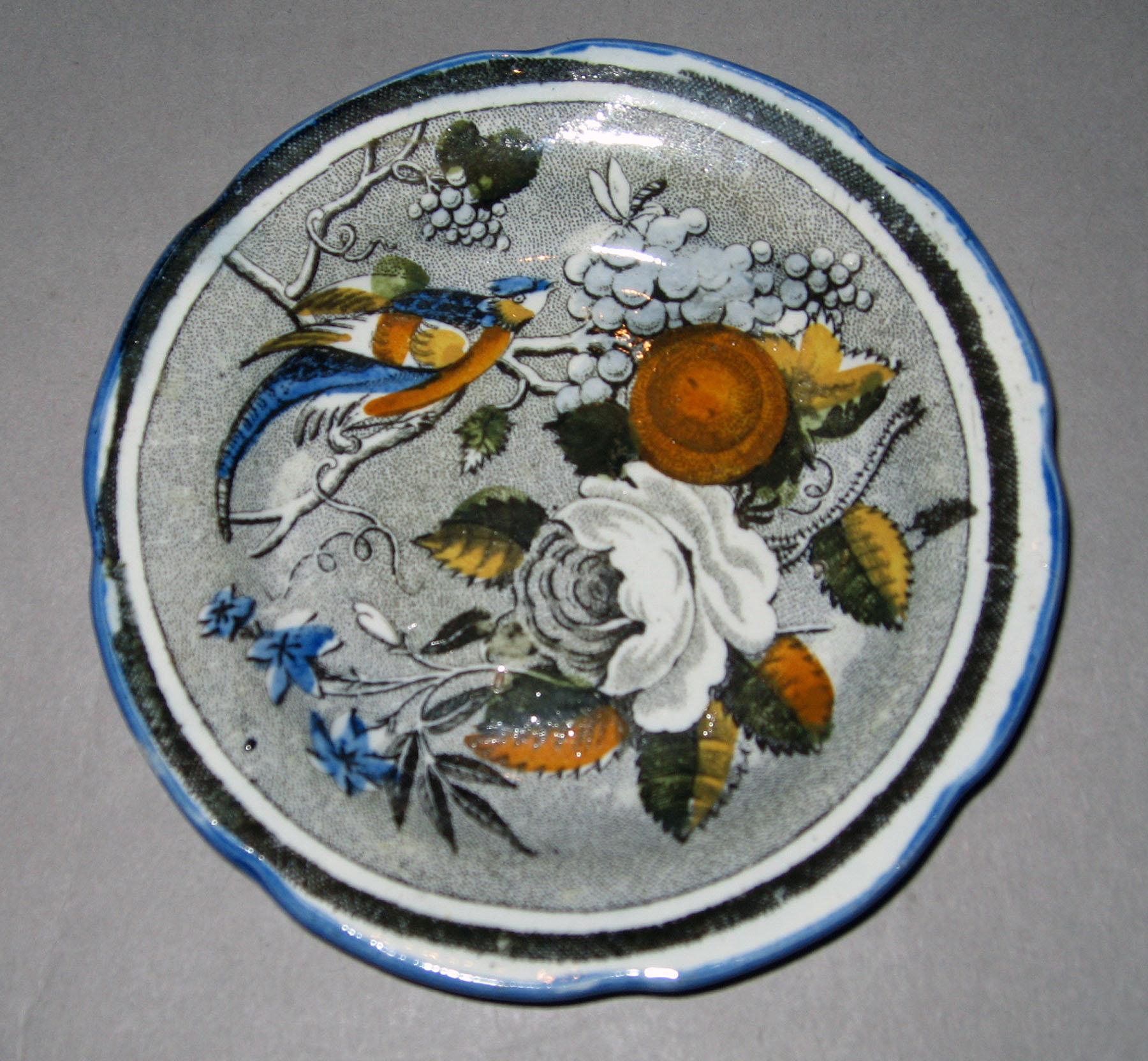 1965.1907.007 Pearlware plate