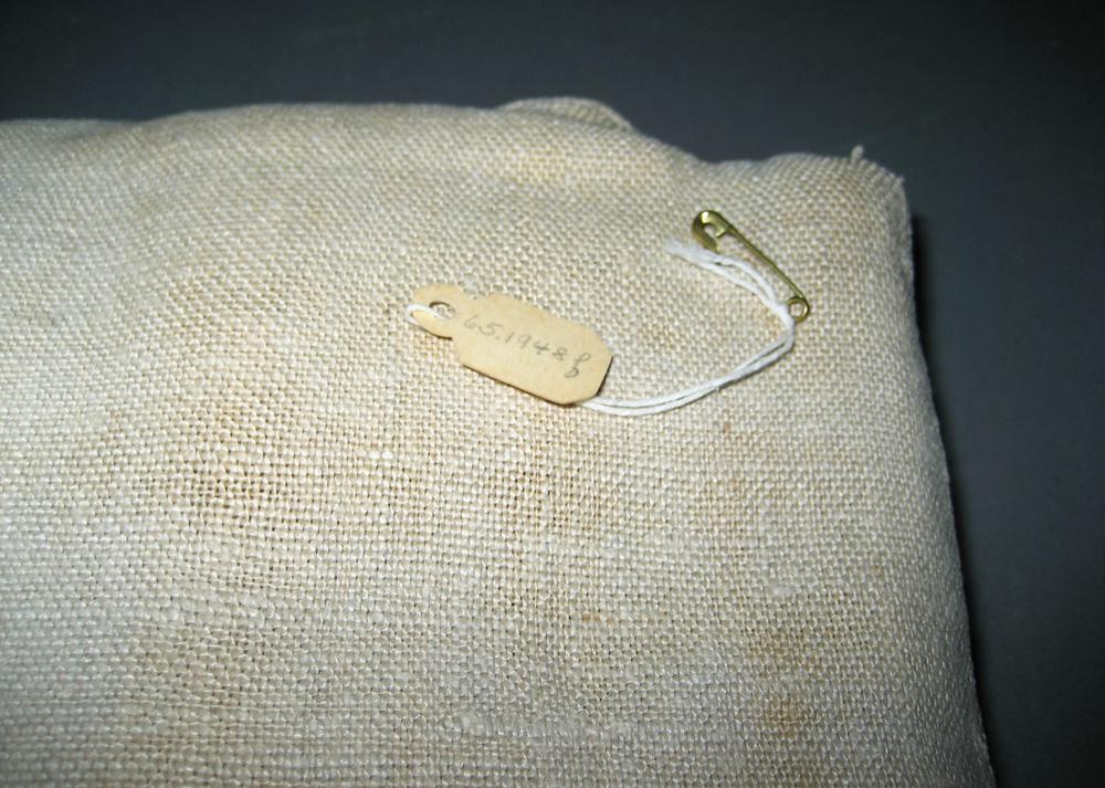 1965.1948 F Miniature mattress detail
