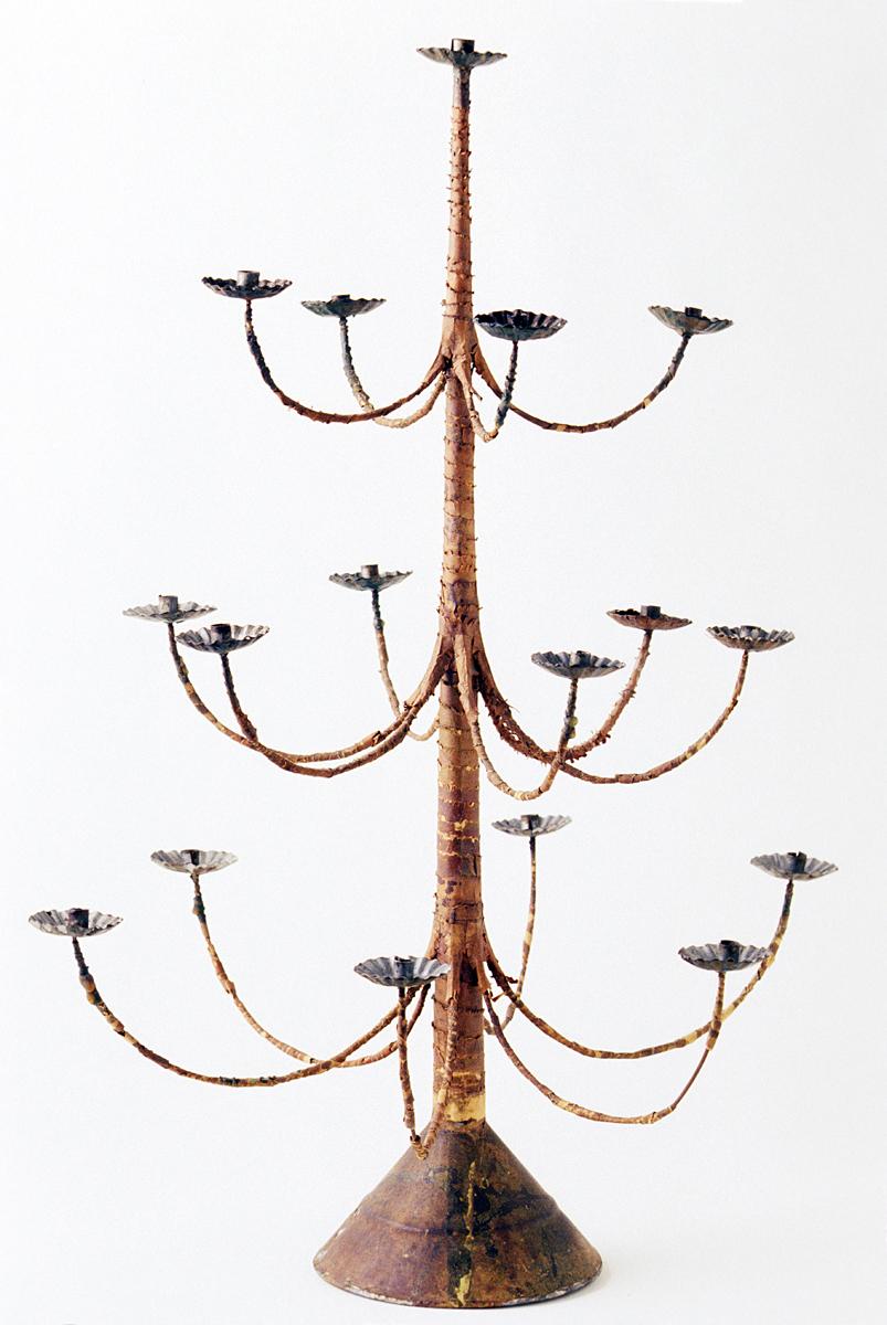 1965.1951 Candlestand