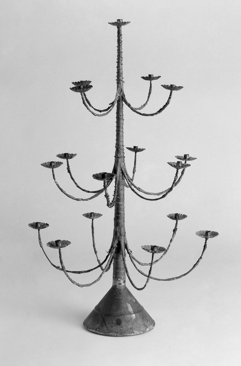 1965.1951 Candlestand, B+W
