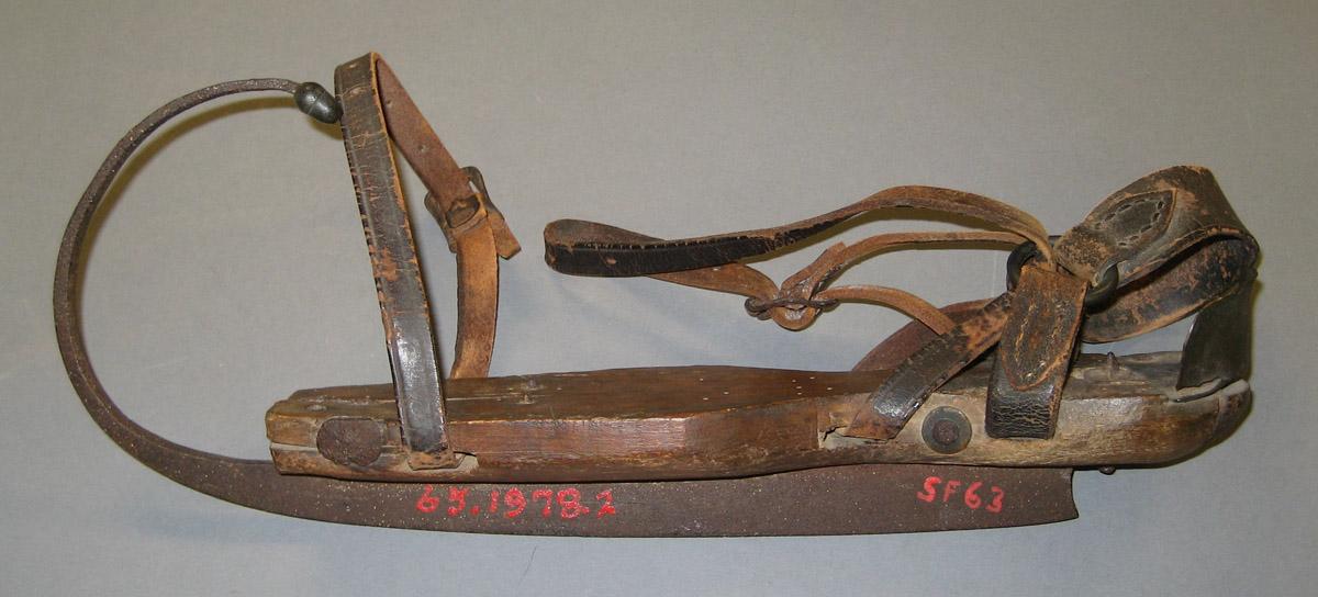1965.1978.002 Skate