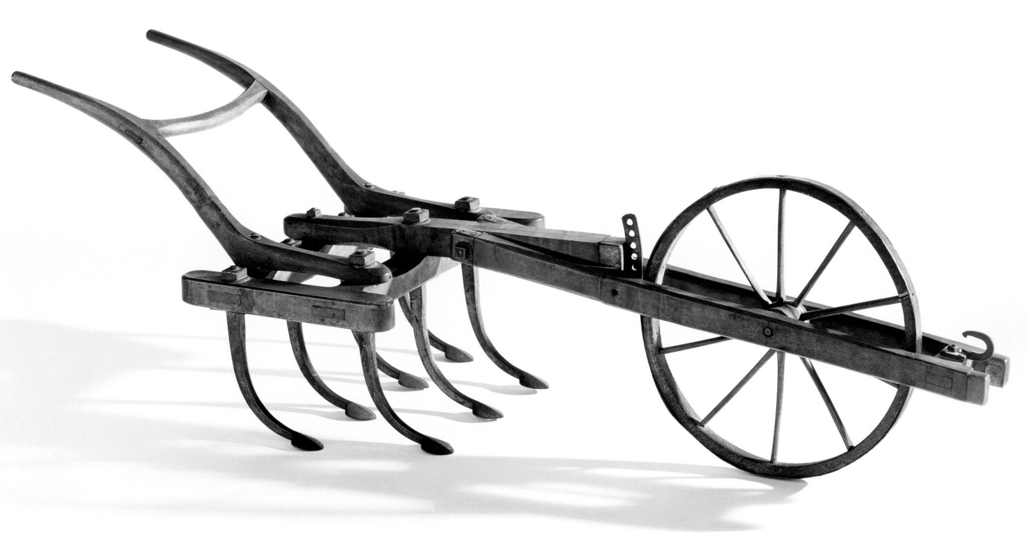 1965.1994 Cultivator