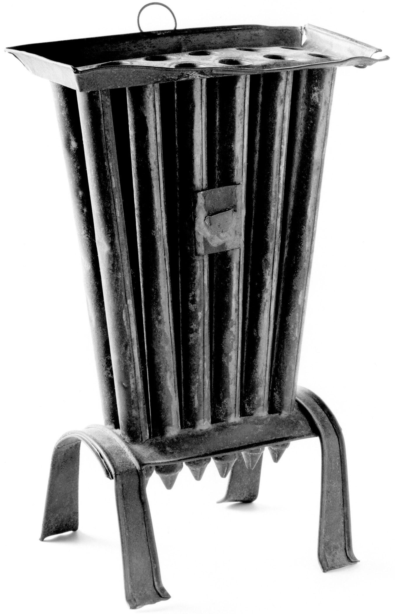 1969.2029 Candle Mold, B+W