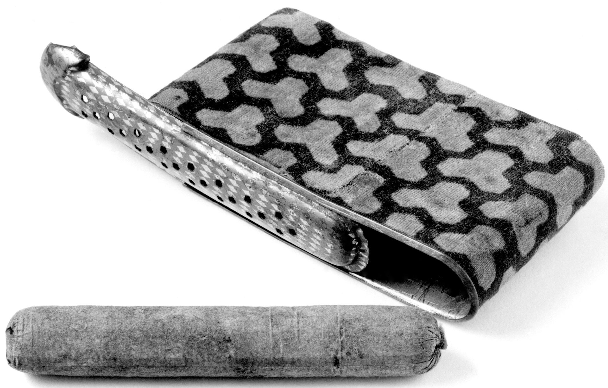 1965.2052 A, B Box, B+W