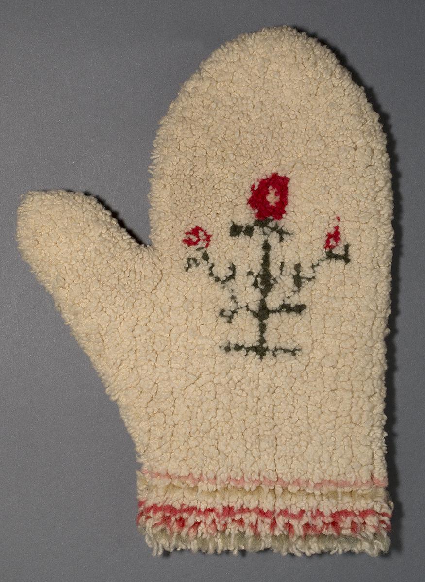 1965.2071.001 Mitten