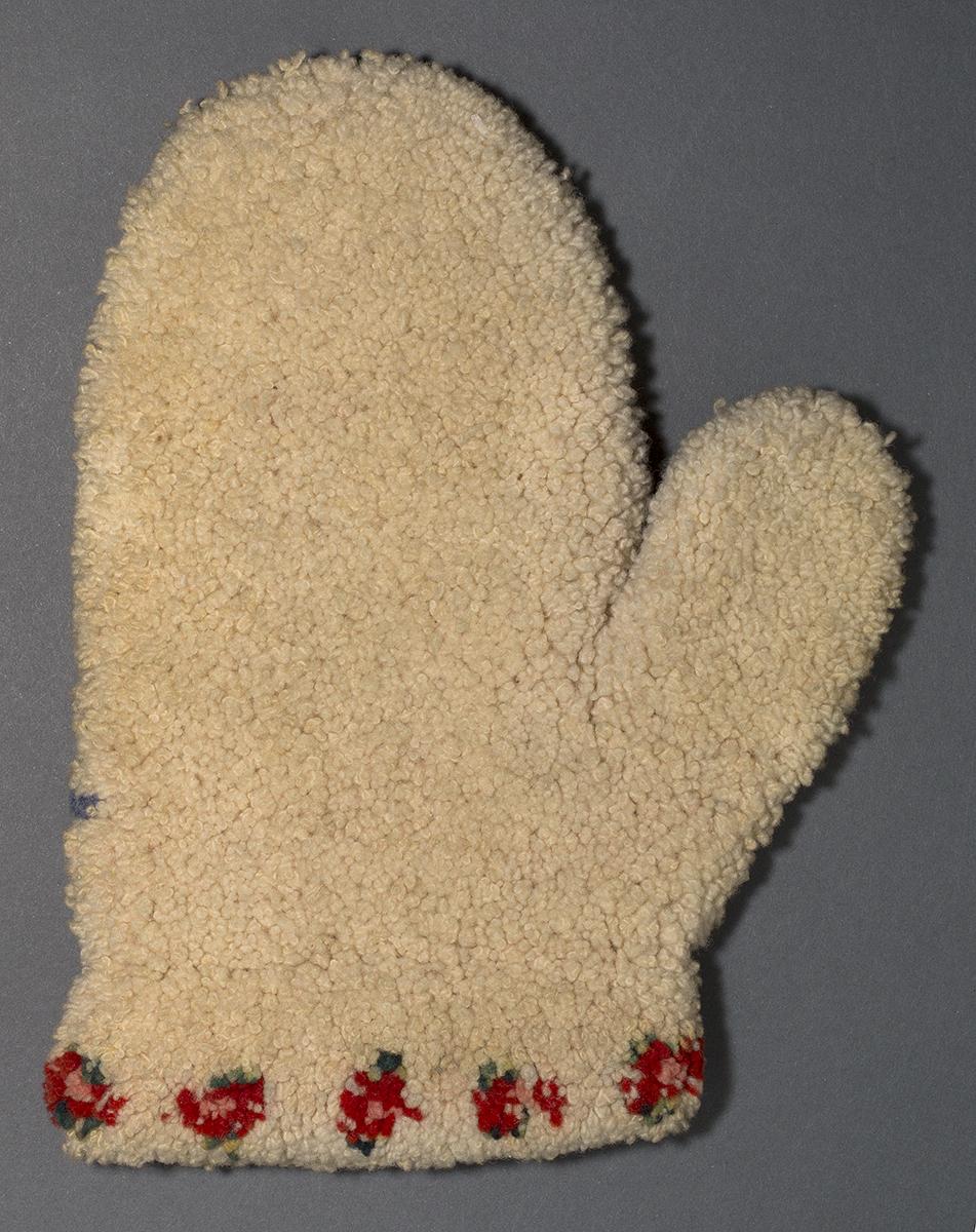 1965.2072.001 Mitten, Verso