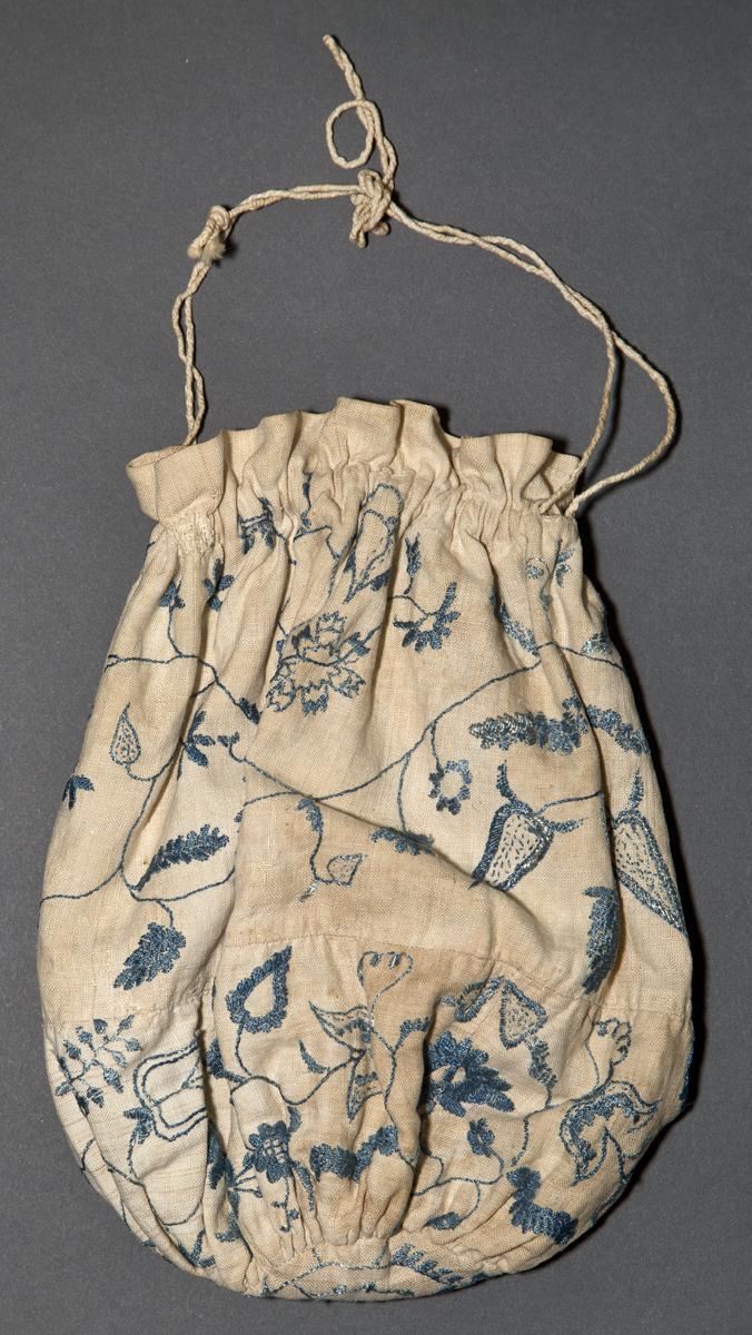 1965.2081 Bag, View 2