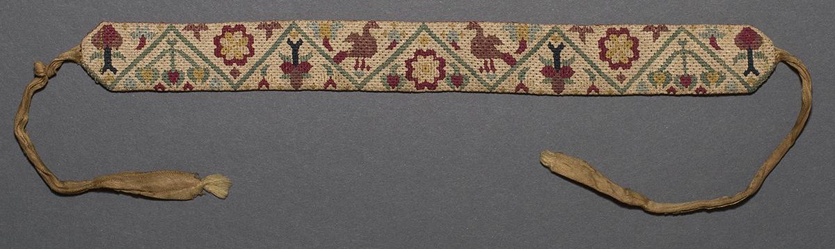 1965.2082.001 Garter