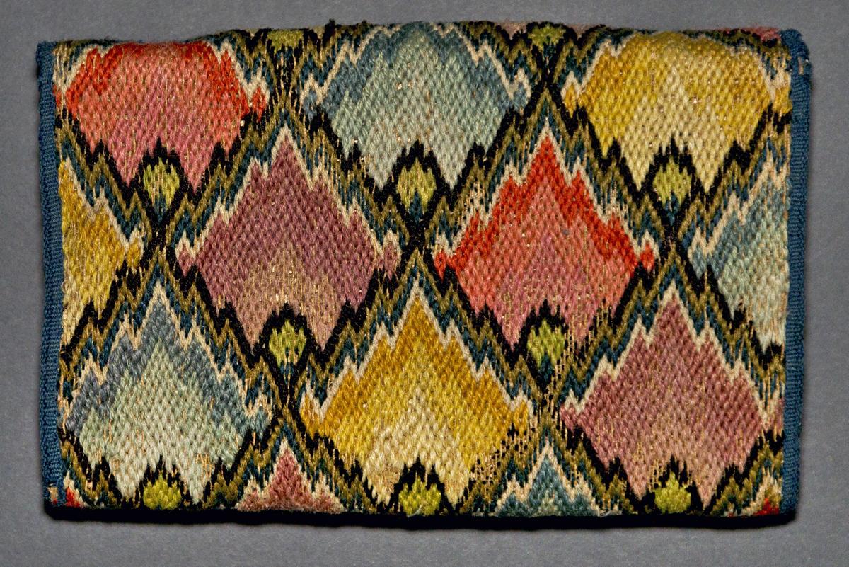 1965.2087 Pocketbook