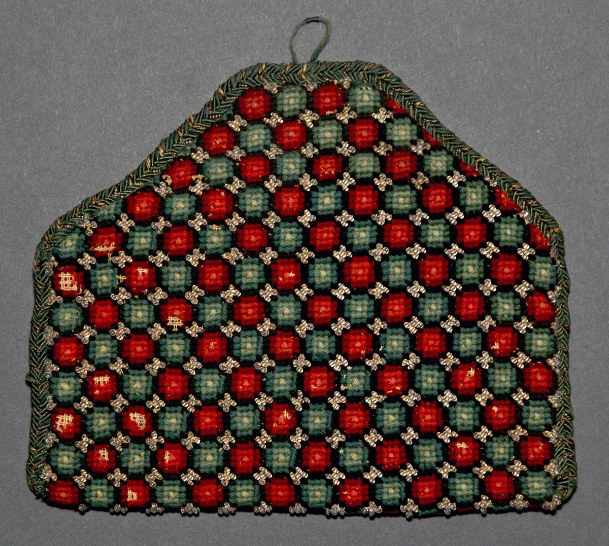 1965.2088 Pocketbook, Pattern