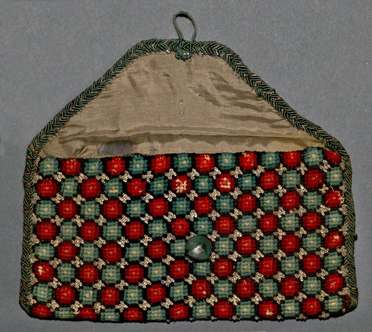 1965.2088 Pocketbook, Inside