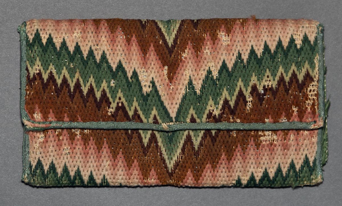 1965.2089 Pocketbook