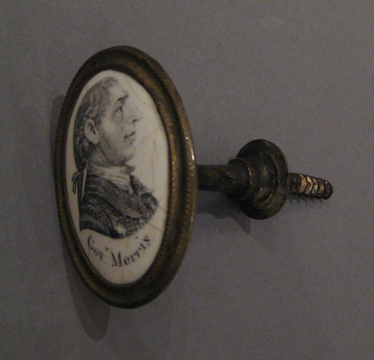 1965.2096 Cloak Pin