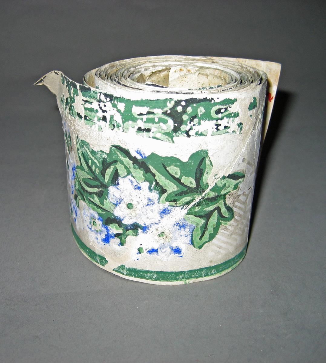 1965.2098 Wall covering, wallpaper border view 1
