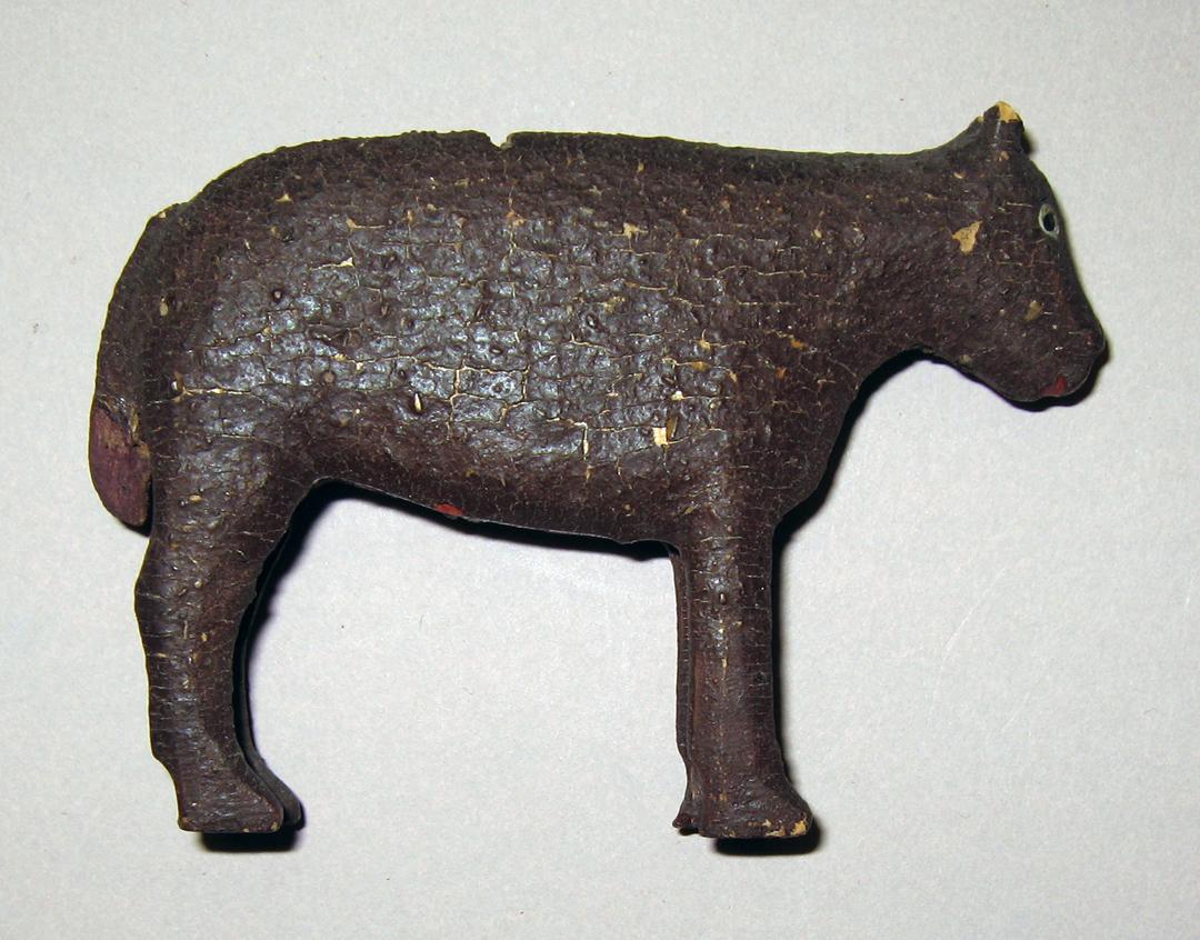 1965.2107.005 Bear profile