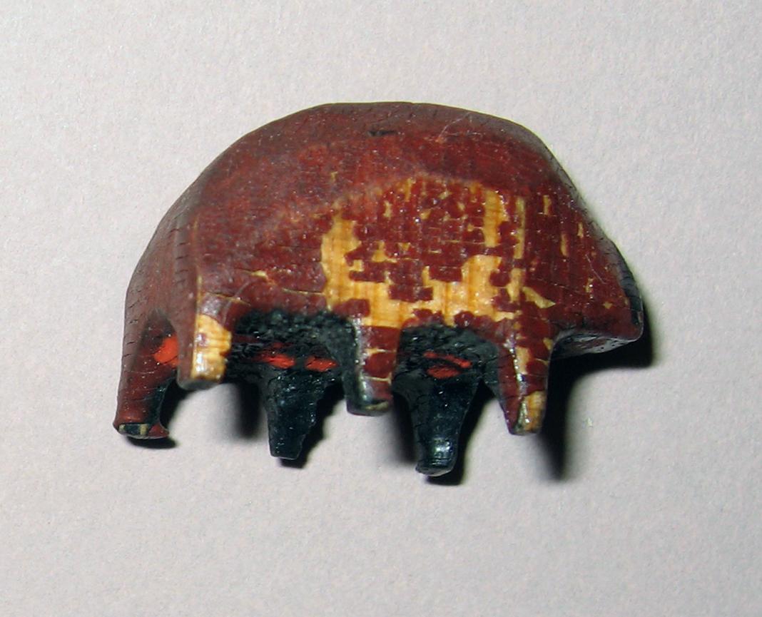 1965.2107.006 Six-legged animal(profile)